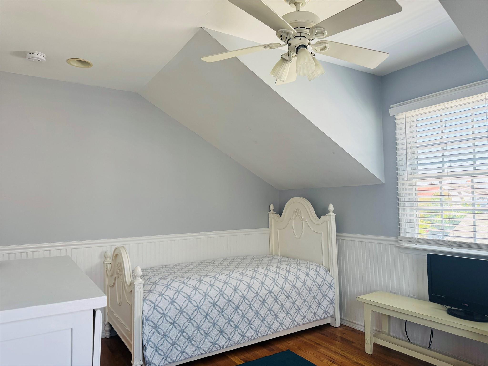 Long Beach, New York 11561, United States, 4 Bedrooms Bedrooms, ,3 BathroomsBathrooms,Residential,Active,167415