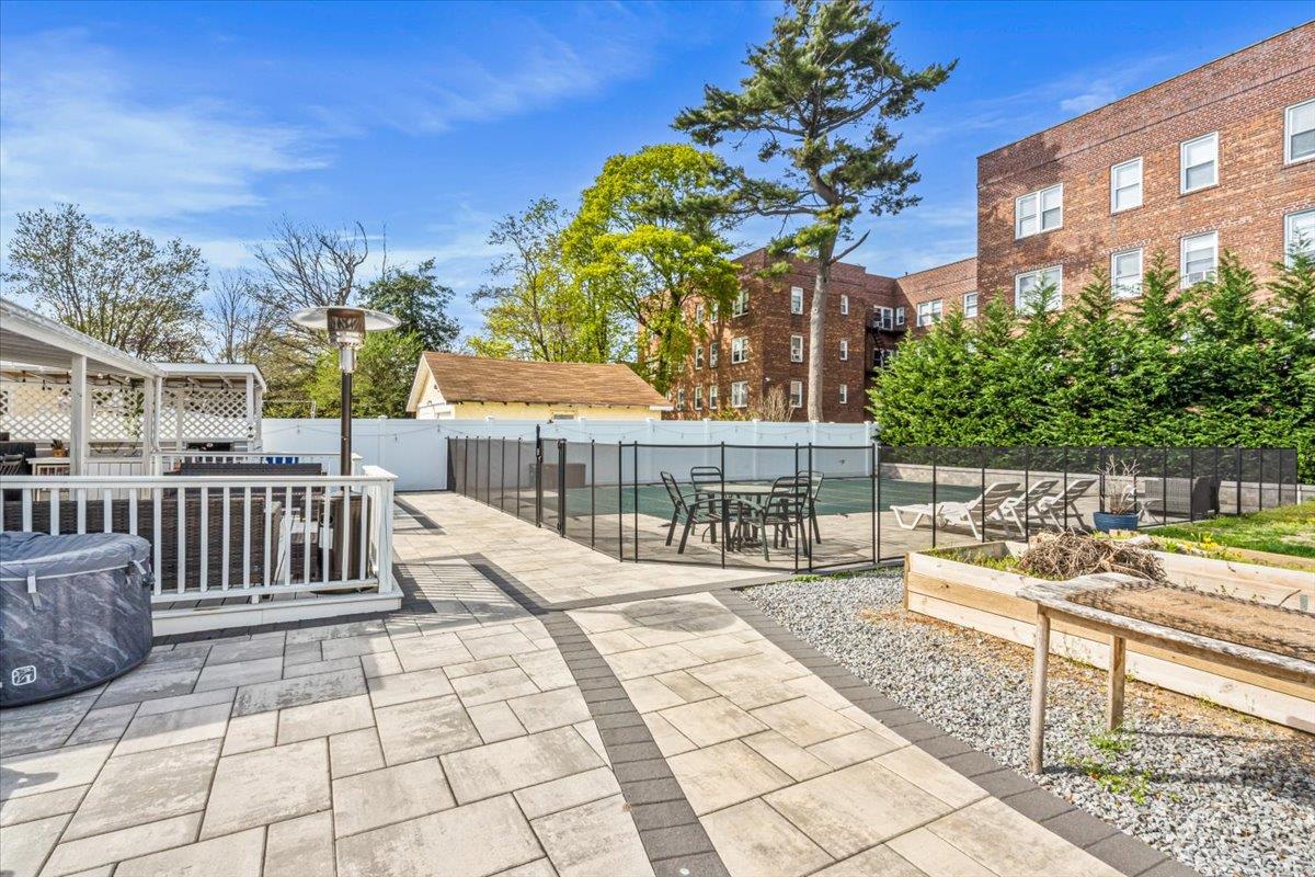 707 Glover Place, Baldwin, New York image 32