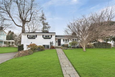 24 Jaffray Park, Greenburgh, NY 10533 - #: 828976