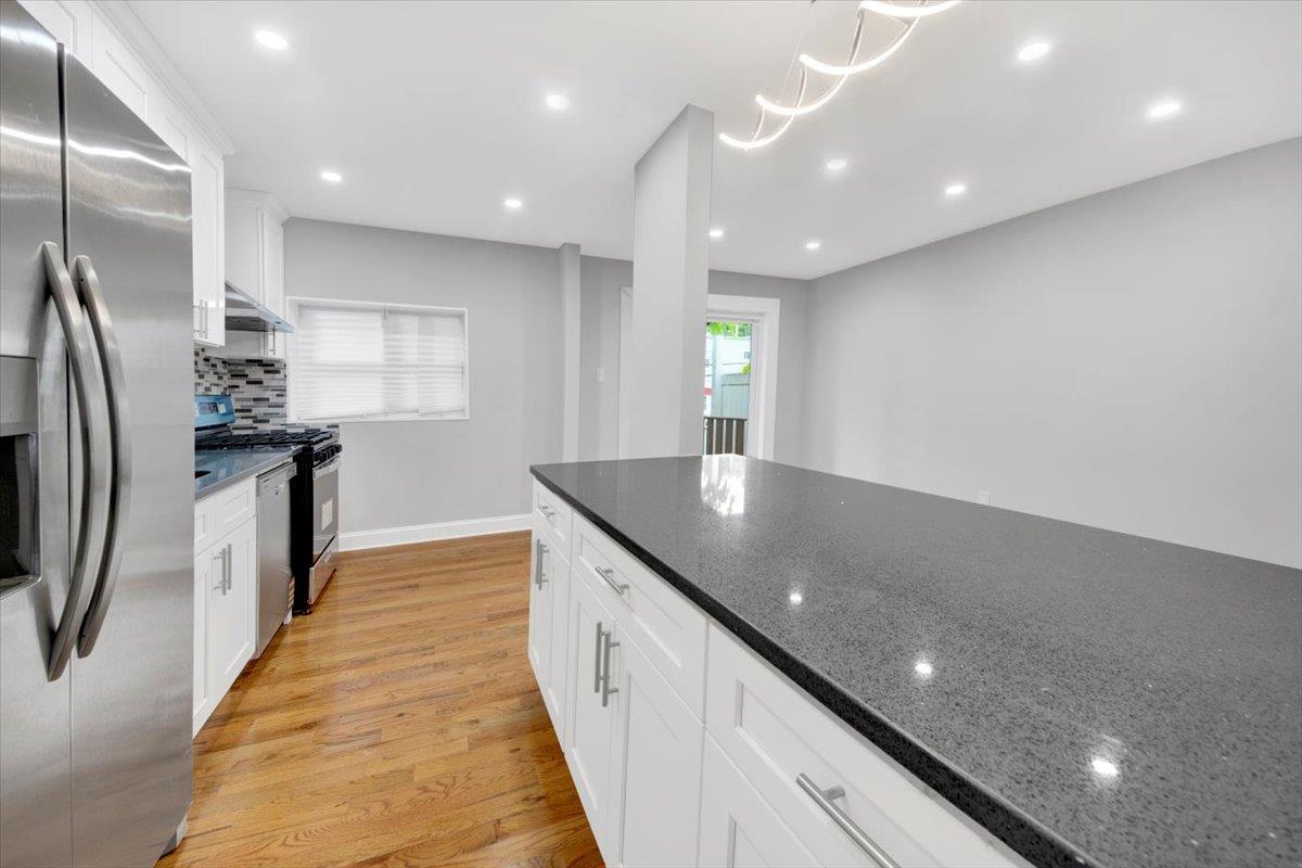 528 Bolton Avenue, Bronx, New York image 11