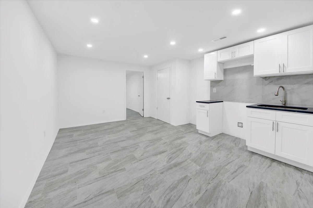 528 Bolton Avenue, Bronx, New York image 23