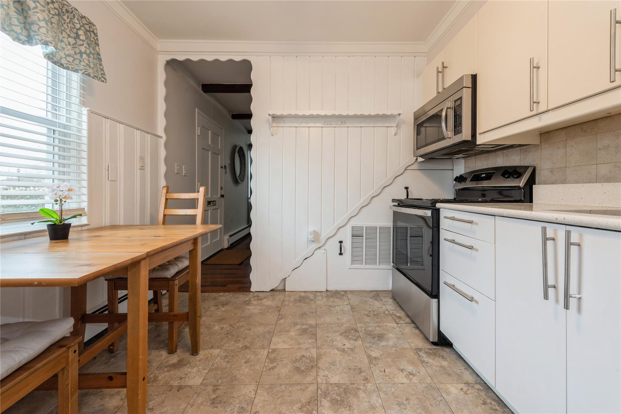 8 Sandy Lane, Levittown, New York image 9