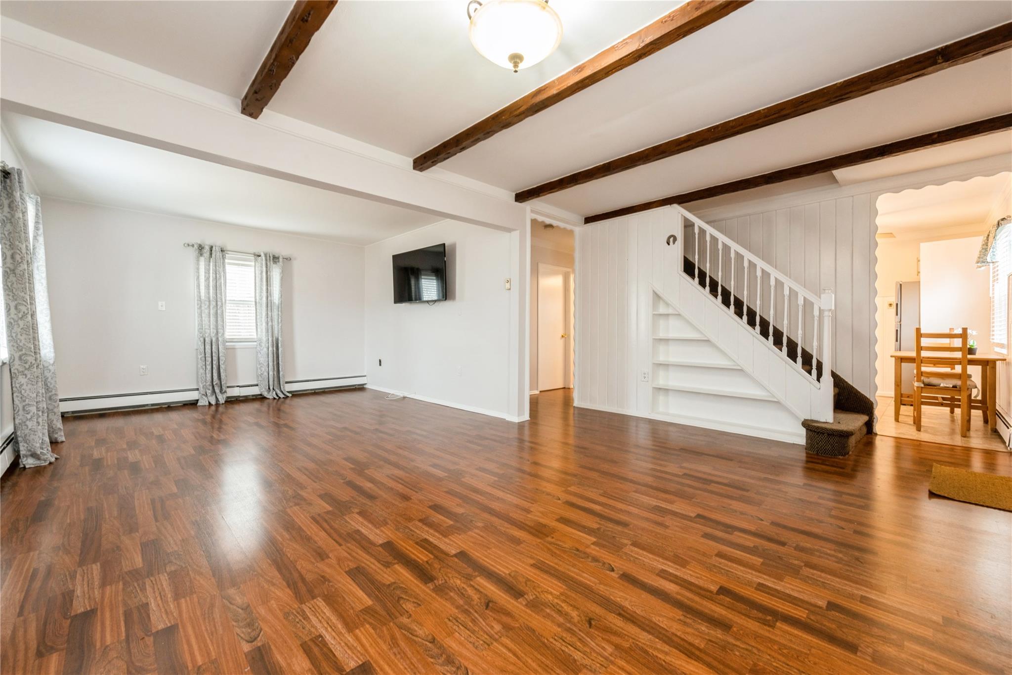 8 Sandy Lane, Levittown, New York image 5