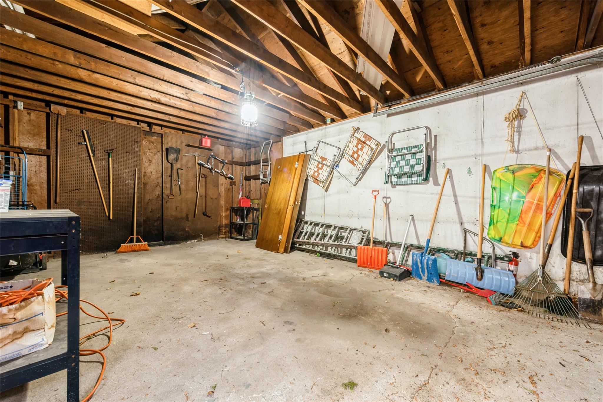 8 Sandy Lane, Levittown, New York image 19