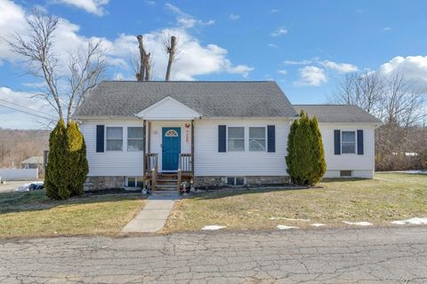 Homes For Sale - 34 Ashburton Road<br/> Putnam County, Carmel, NY 10512