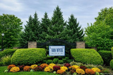 612 Saratoga Lane Fishkill NY 12524