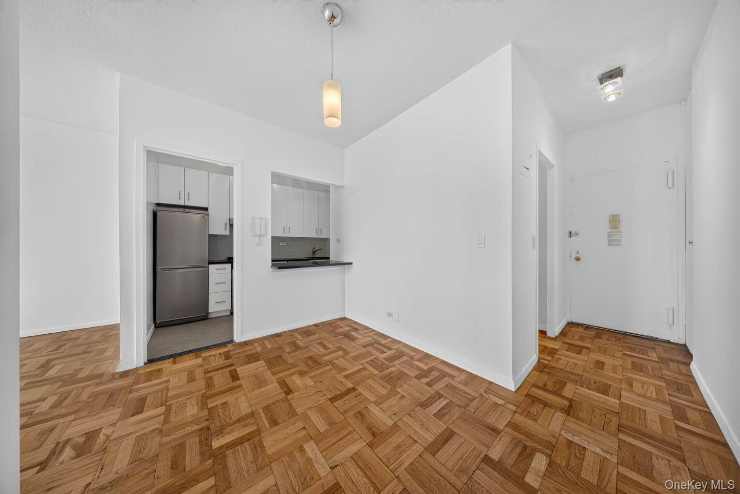 60 E 8th Street 18G