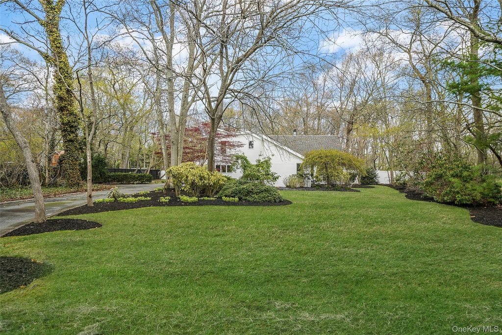 Photo of 61 Park Avenue, Blue Point, NY 11715 (MLS # 974443)