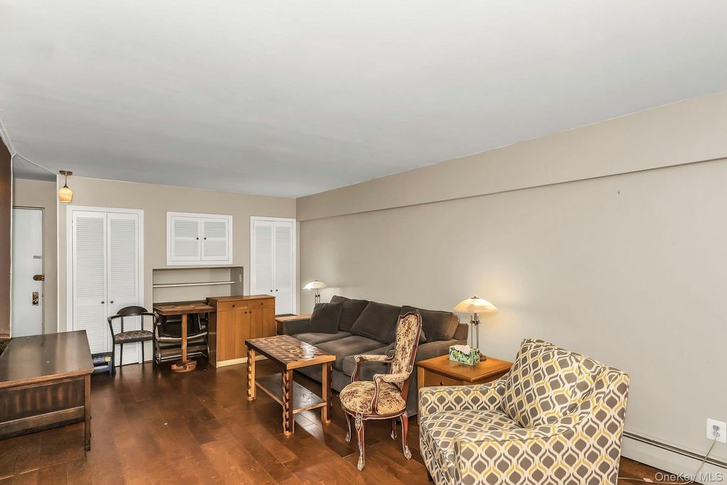 Photo of 596 Broadway #17A, Lynbrook, NY 11563 (MLS # 987445)