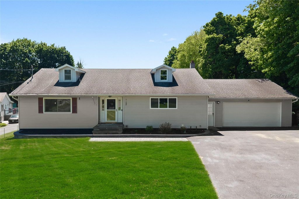 Photo of 69 Silver Spring Road, New Windsor, NY 12553 (MLS # 1003569)