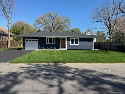 9 Henry Street Wyandanch NY 11798