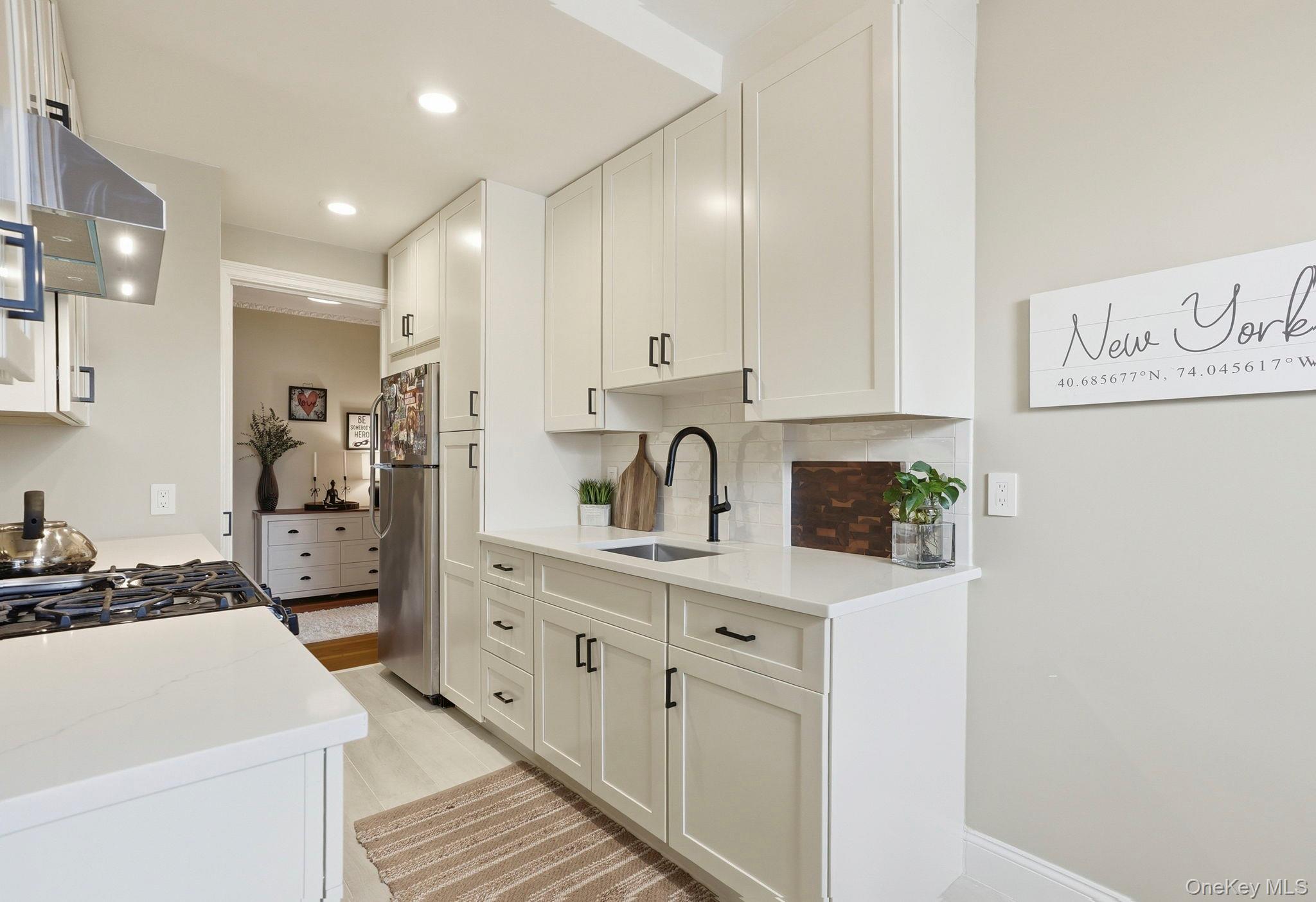 651 N Terrace Avenue 6J