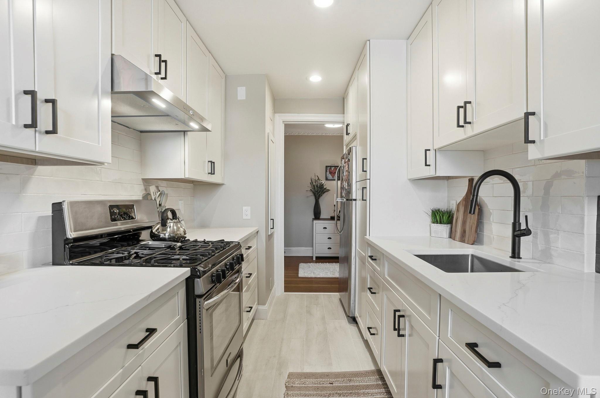 651 N Terrace Avenue 6J