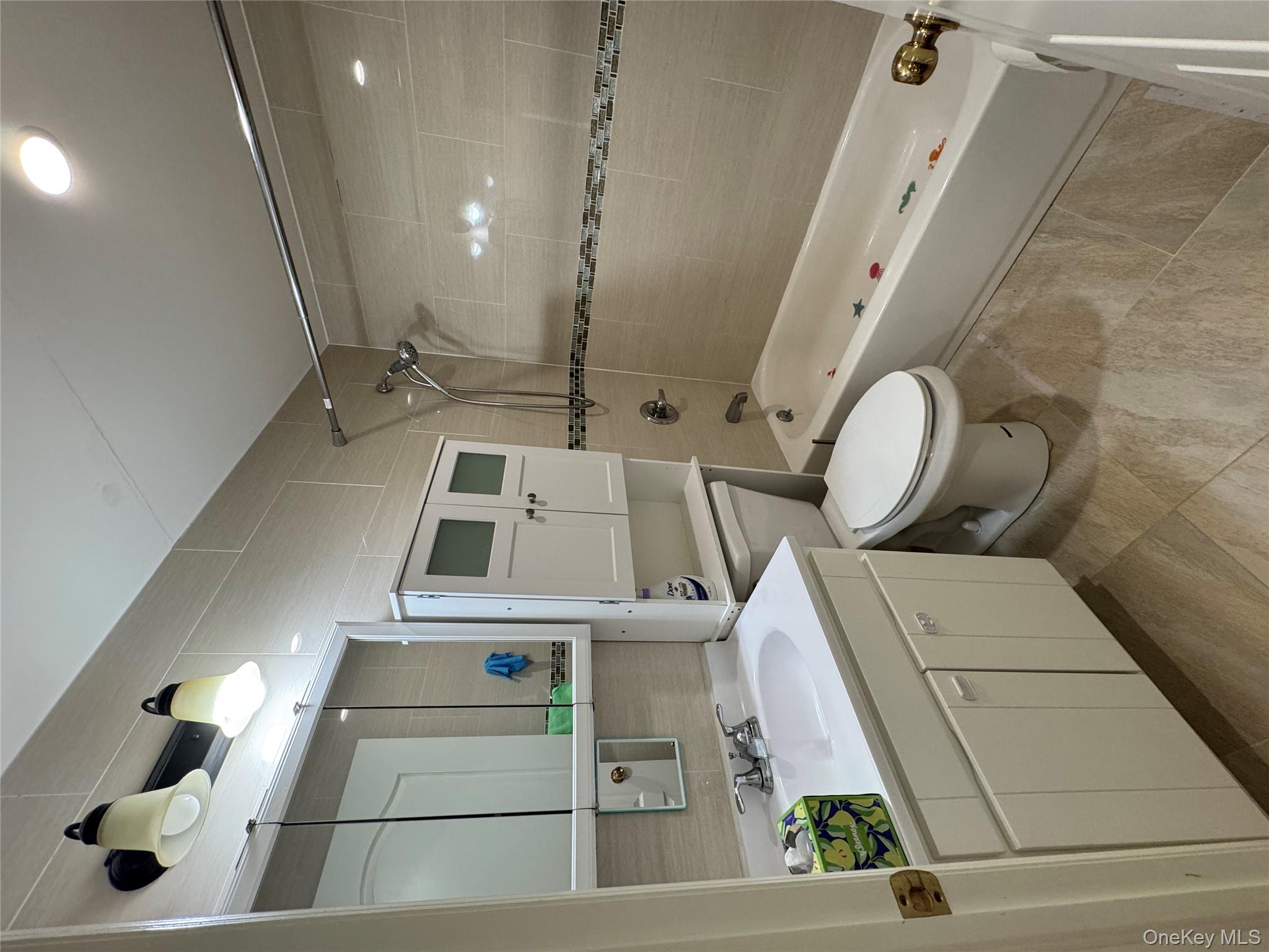 144-56 Roosevelt Avenue 4B