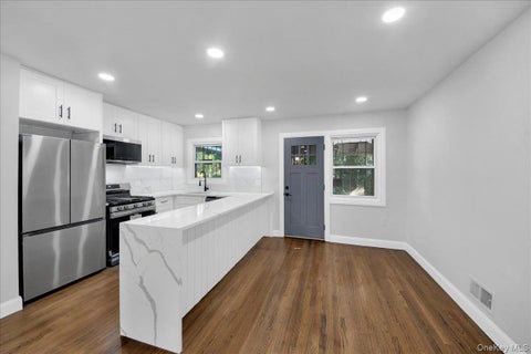Homes For Sale - 1052 E 227th Street<br/> Bronx, NY 10466