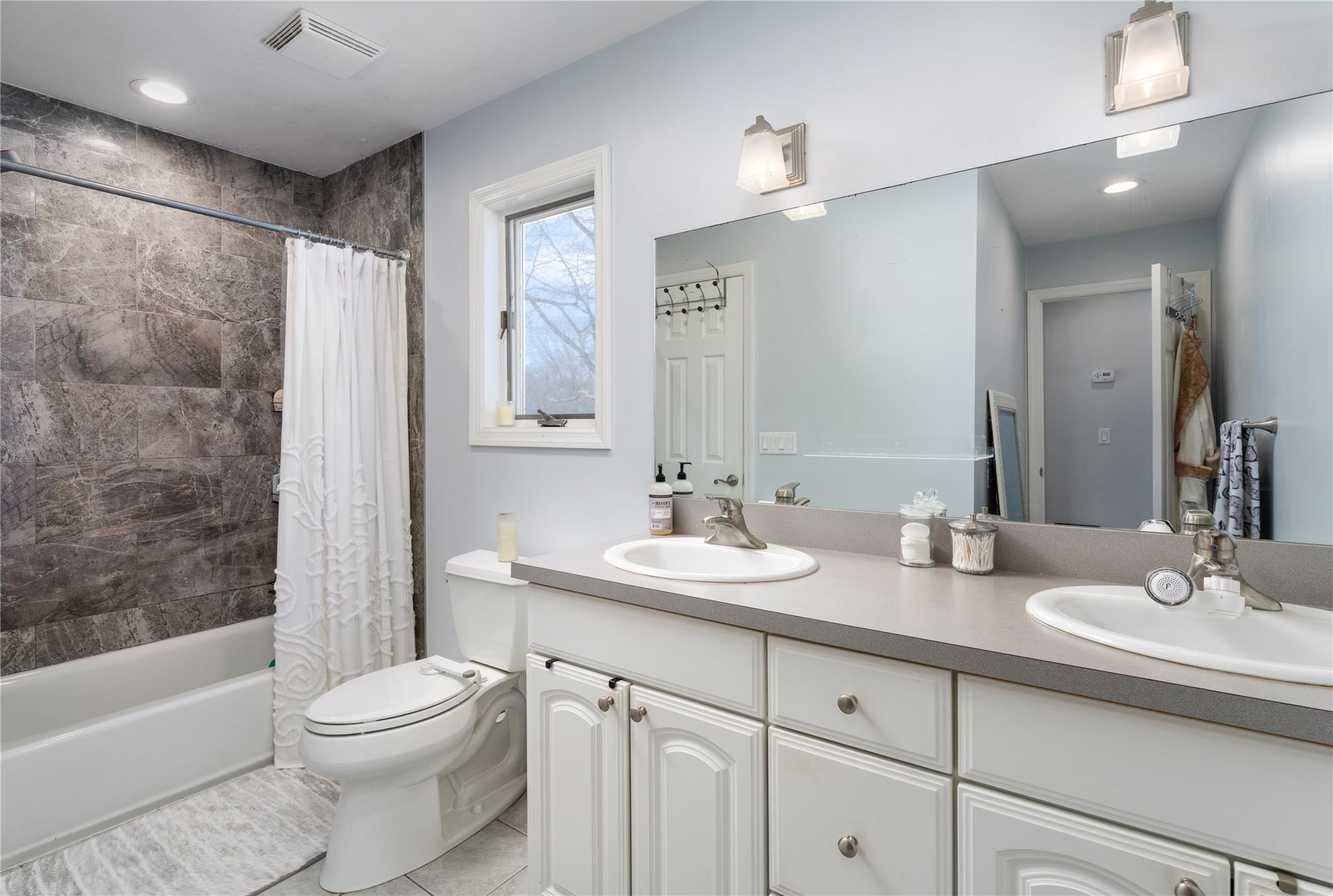 184 N Titmus Drive, Mastic, New York image 19