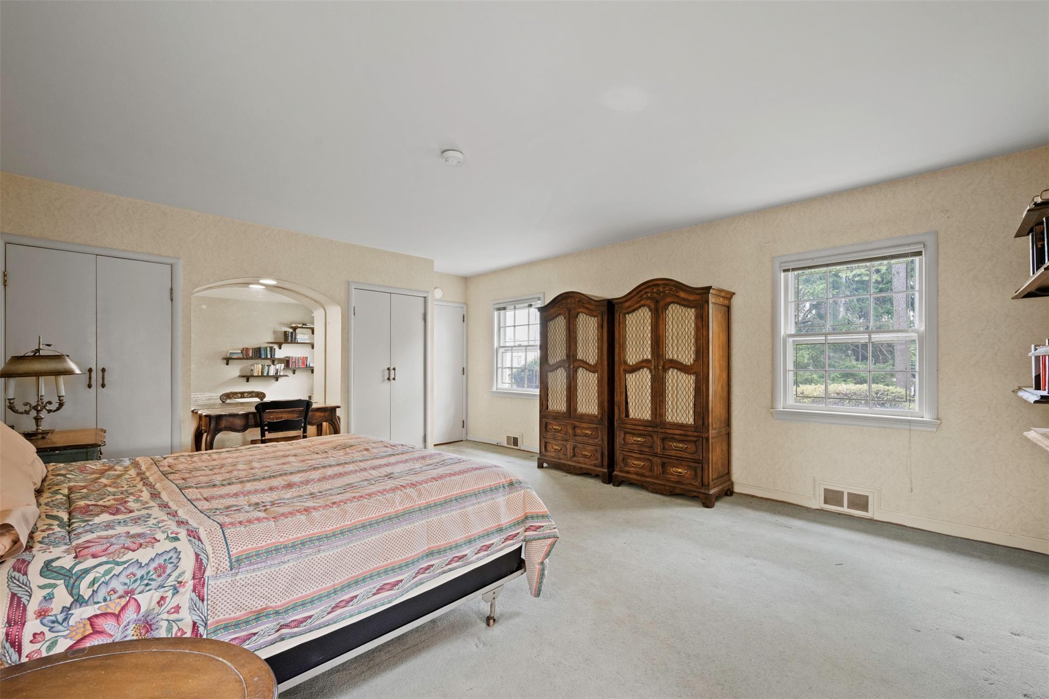 12 School House Lane, Great Neck, New York image 15