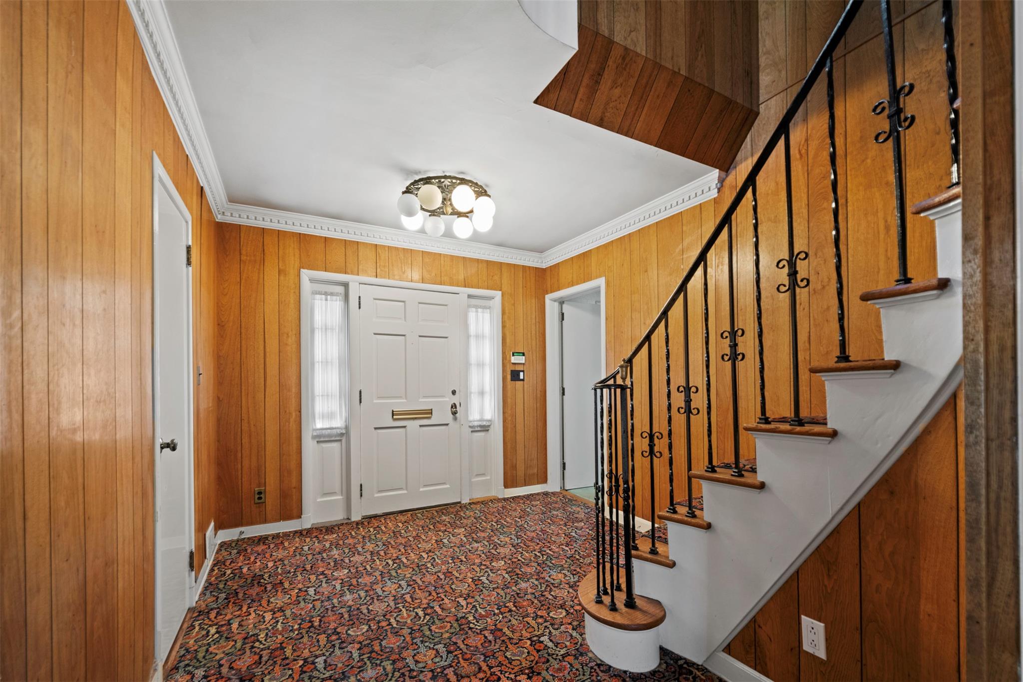 12 School House Lane, Great Neck, New York image 3