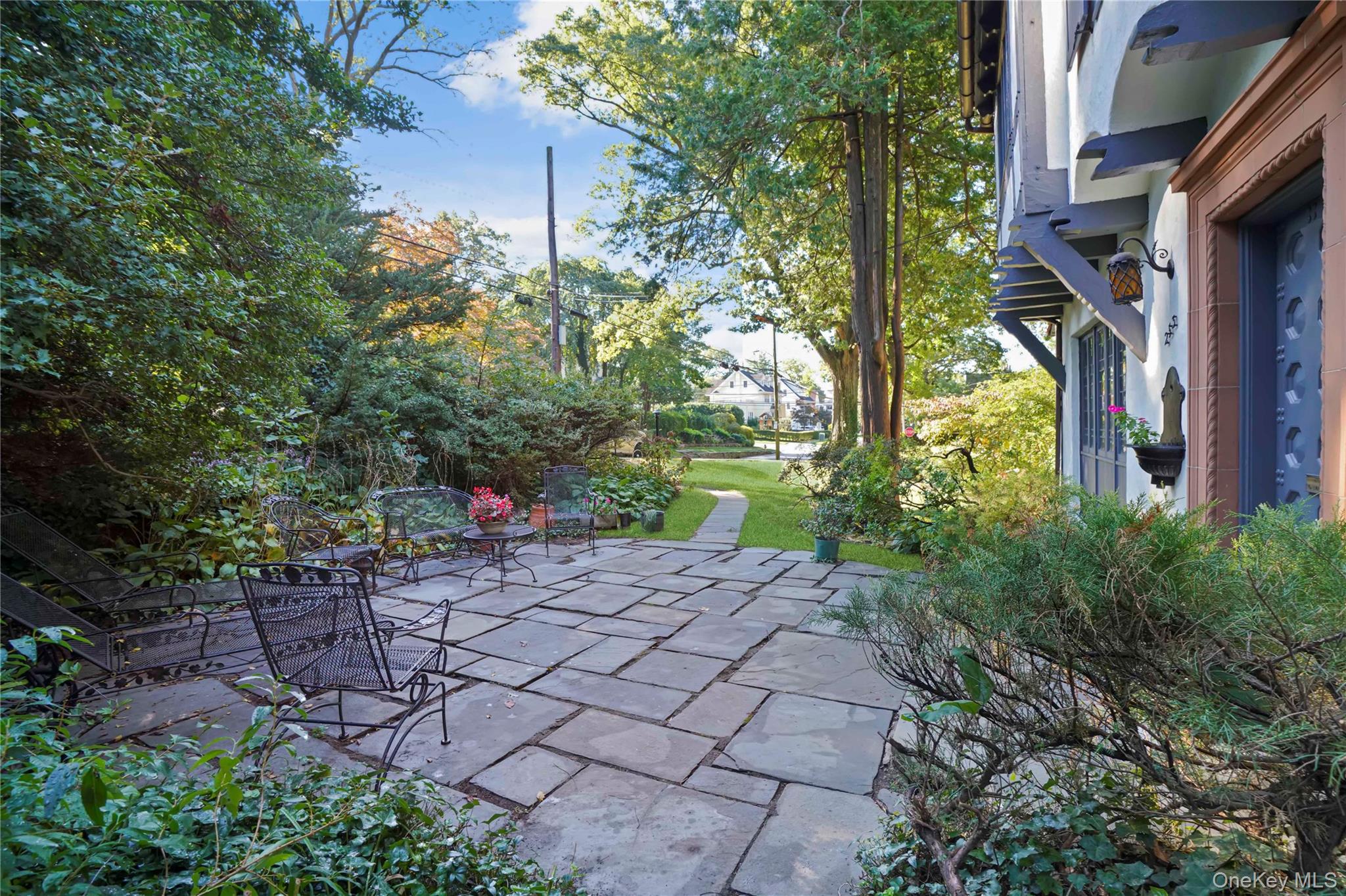 253 Cliff Avenue