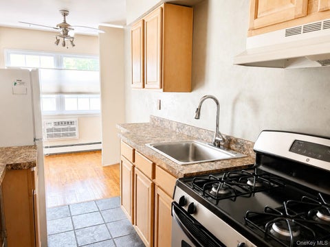 Homes For Sale - 8 Colonial Road #36<br/> Beacon, NY 12508
