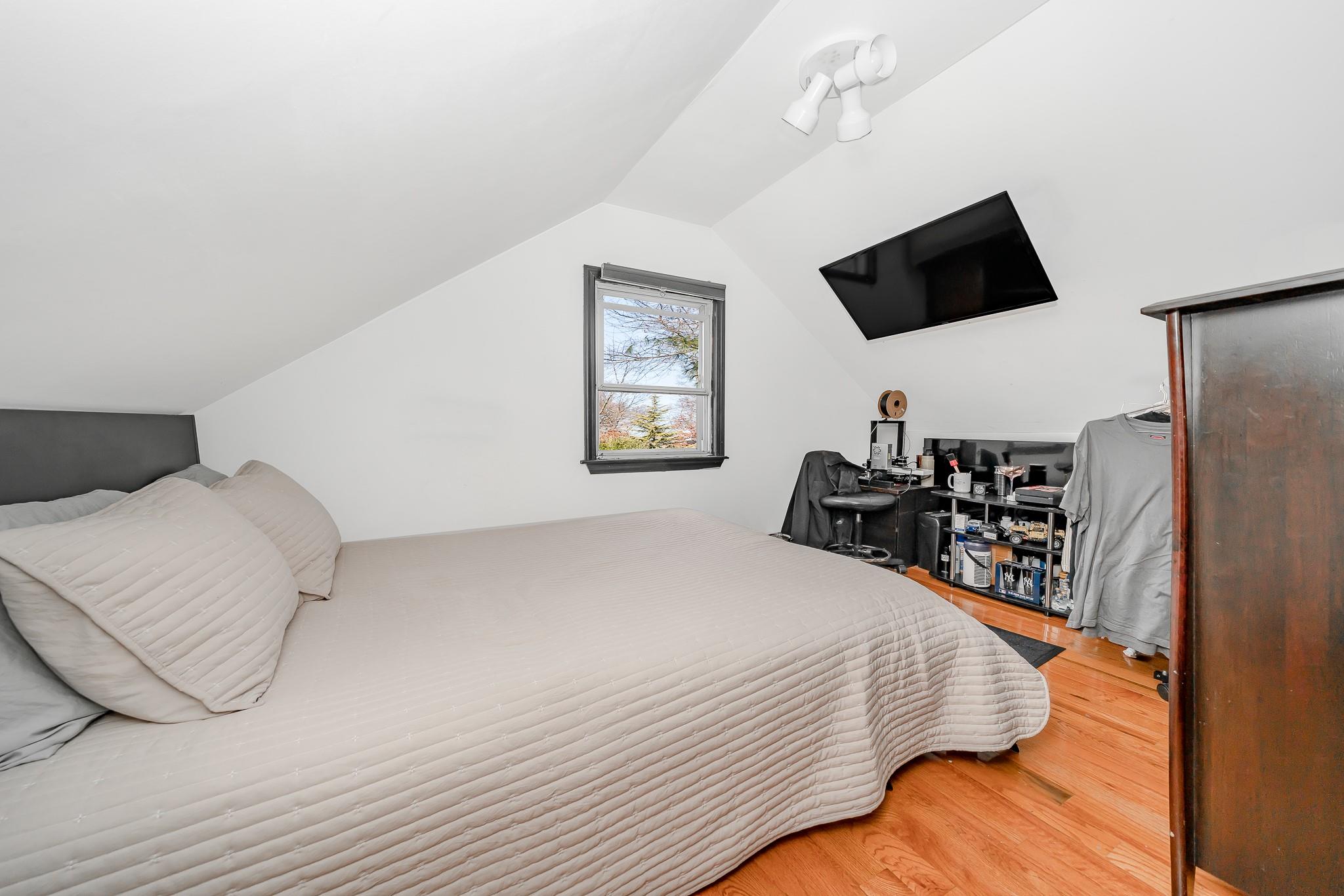 16 Atlantic Avenue, Freeport, New York image 11
