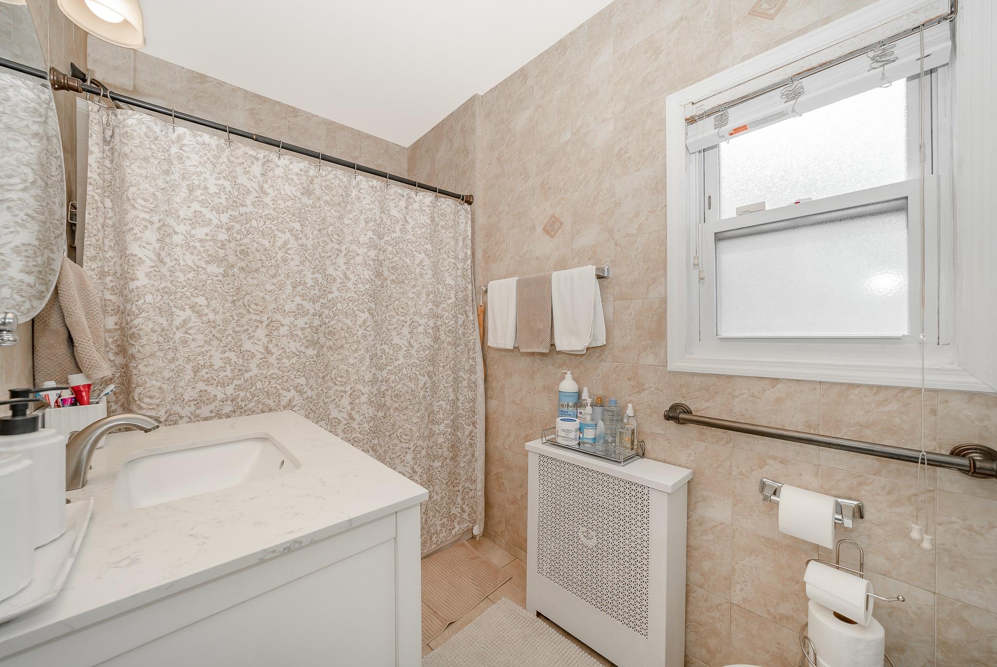 16 Atlantic Avenue, Freeport, New York image 8