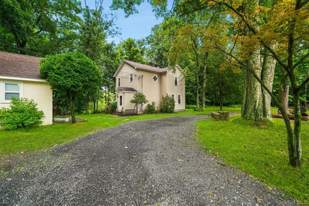 Photo of 168 Shawangunk Road, Middletown, NY 10940 (MLS # 1024368)