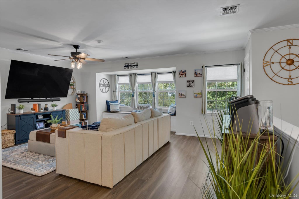 Photo of 45 Country View Lane, Middle Island, NY 11953 (MLS # 1054117)