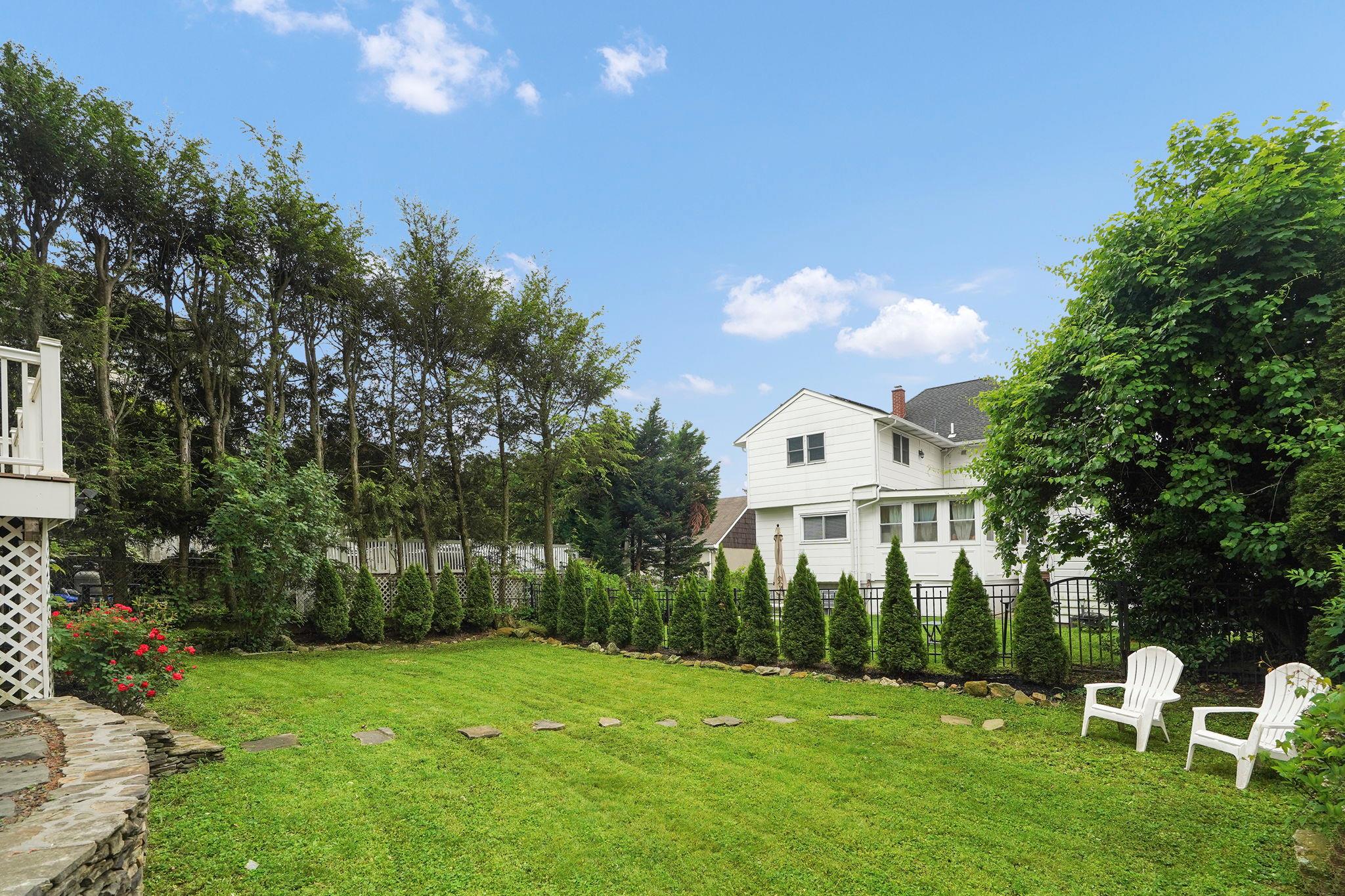 410 Hunter Street, Mamaroneck, New York image 36