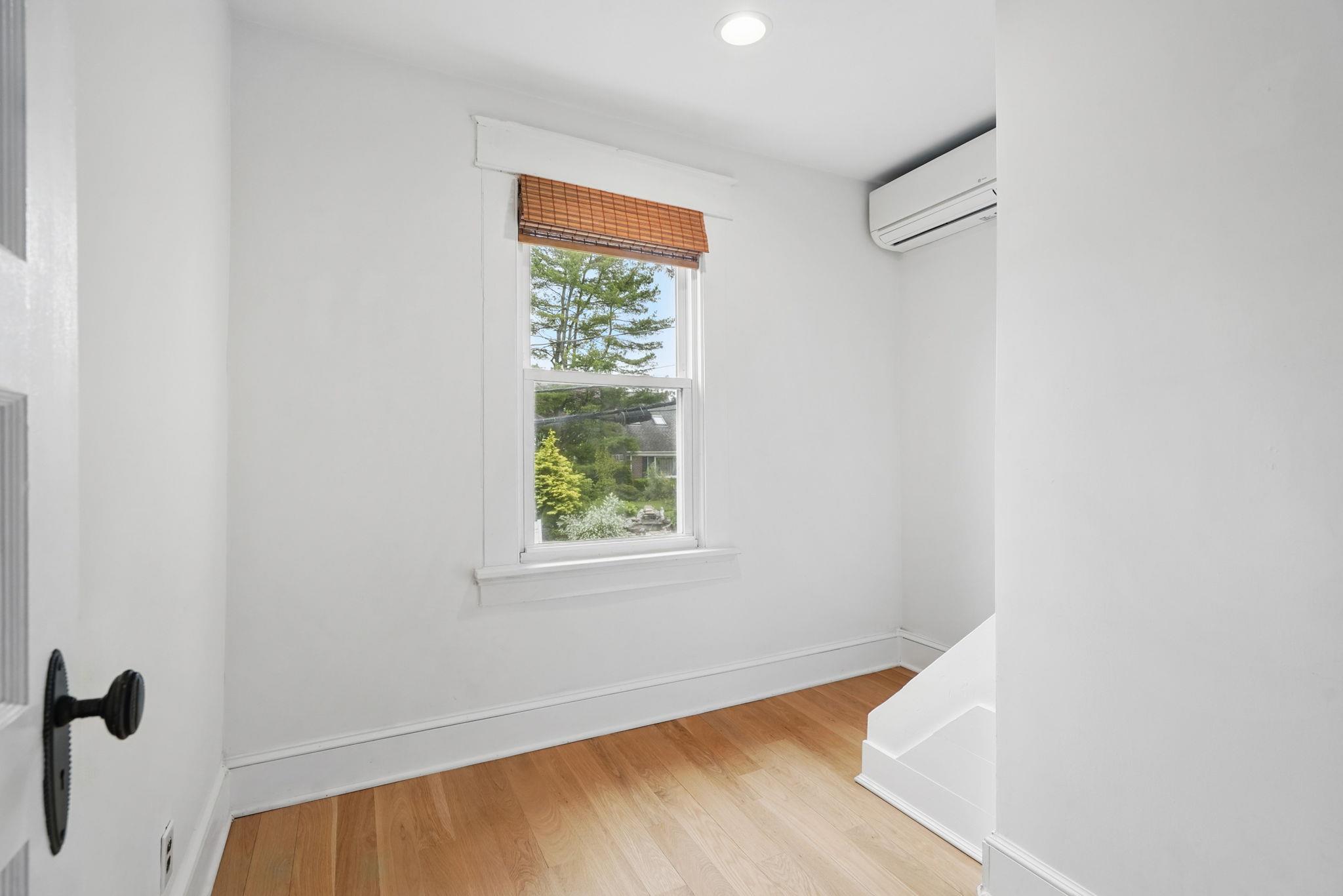 410 Hunter Street, Mamaroneck, New York image 29