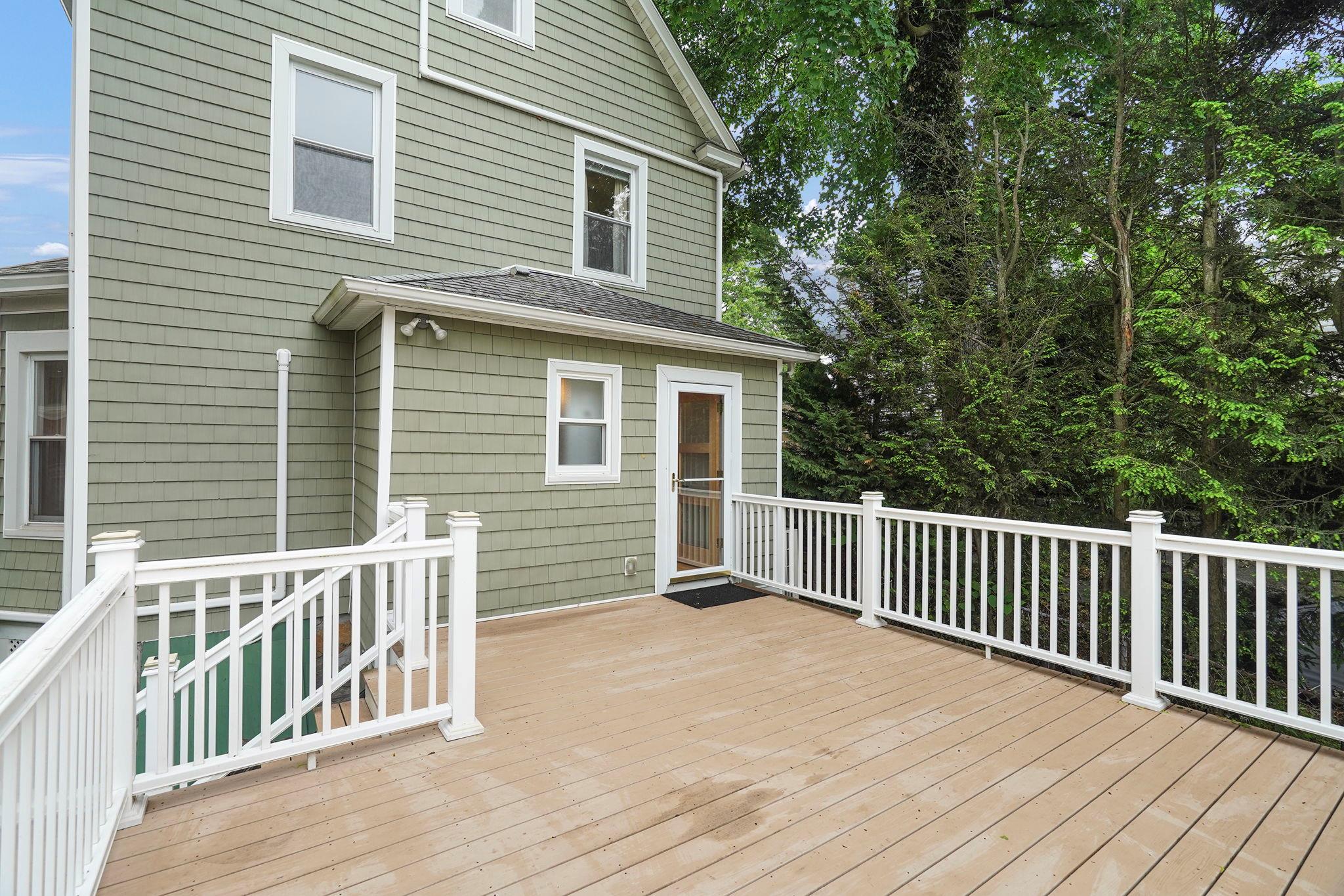 410 Hunter Street, Mamaroneck, New York image 32