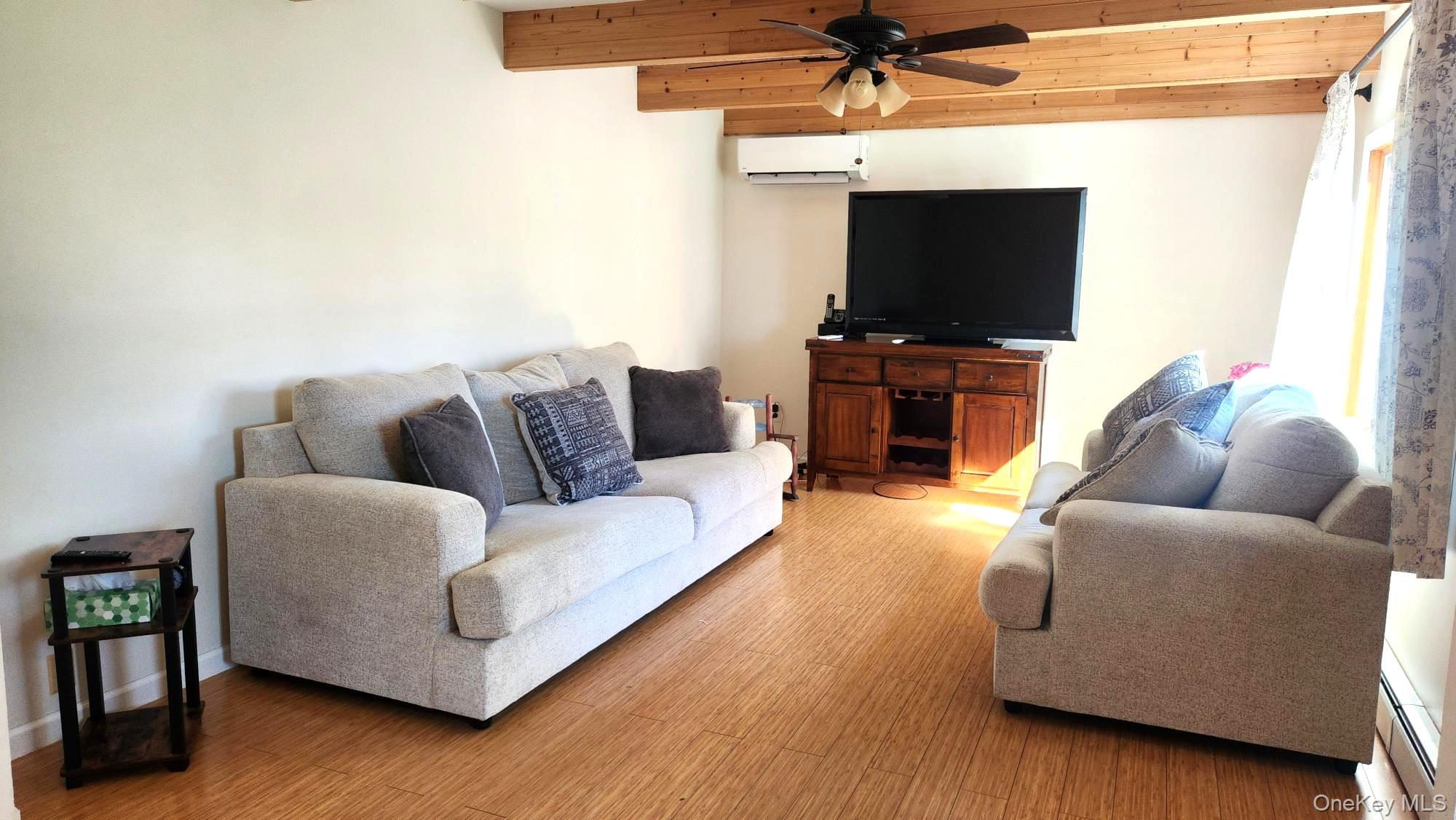 439 Southport Street