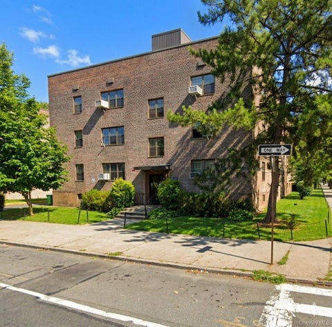 Homes For Sale - 144-04 78th Avenue #3K<br/> Flushing, NY 11367