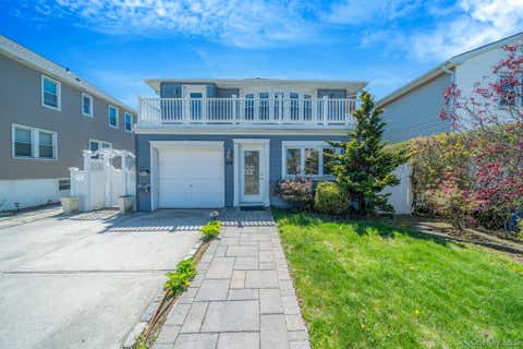 Multifamily For Sale - 558 E Walnut Street<br/> Long Beach, NY 11561