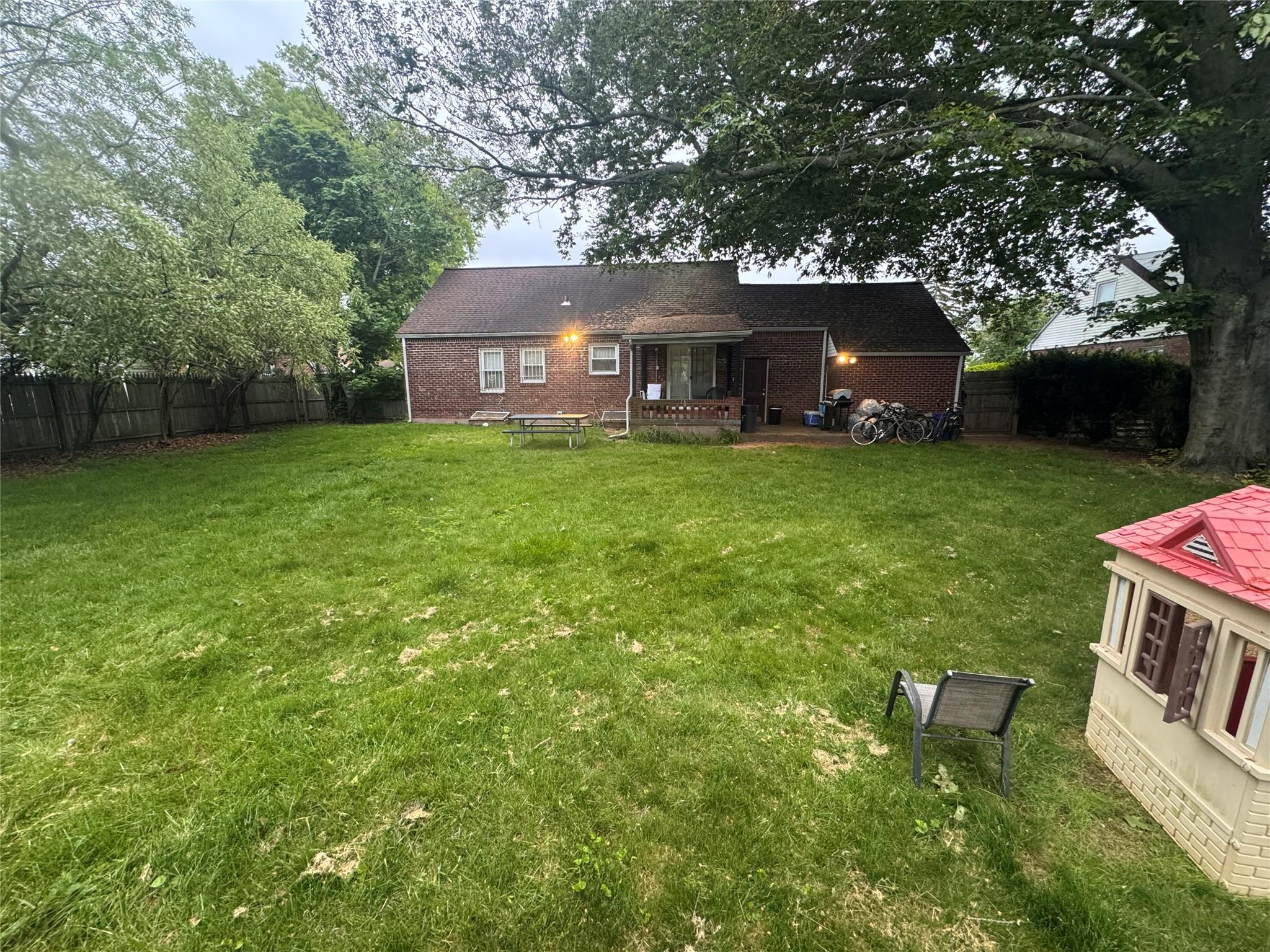702 Tower Court, Uniondale, New York image 22
