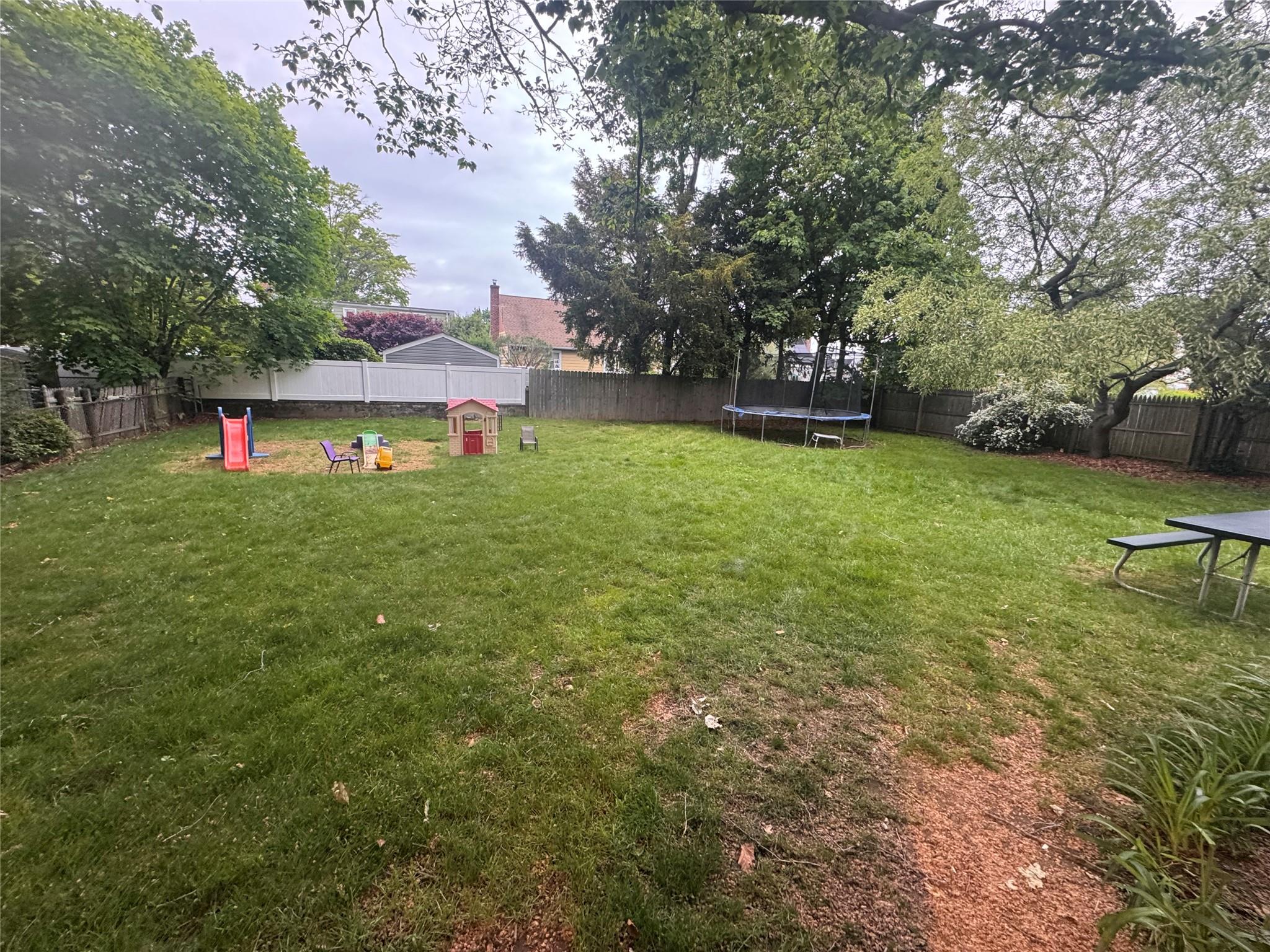 702 Tower Court, Uniondale, New York image 21