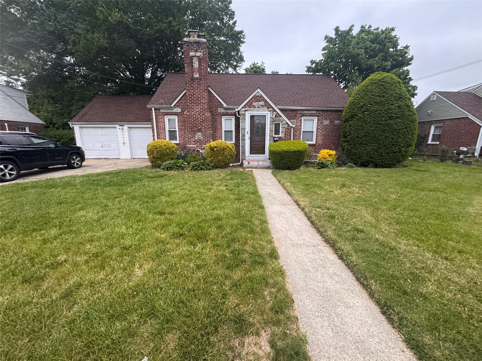 702 Tower Court, Uniondale, New York image 1