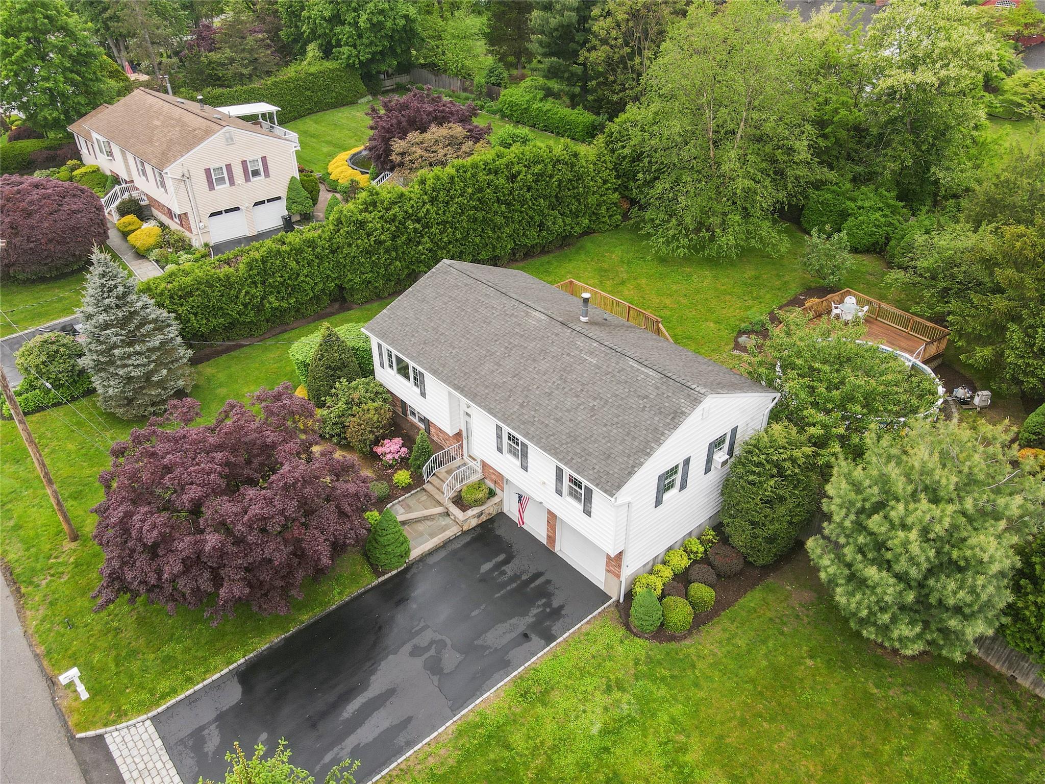 804 Fox Meadow Road, Yorktown Heights, New York image 2