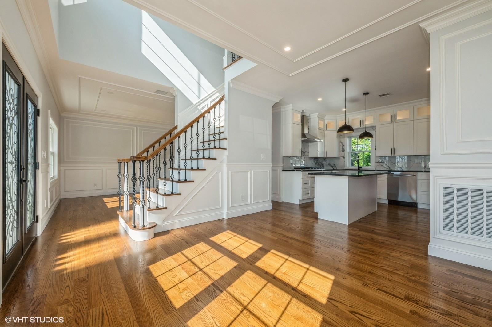 275 Division Avenue