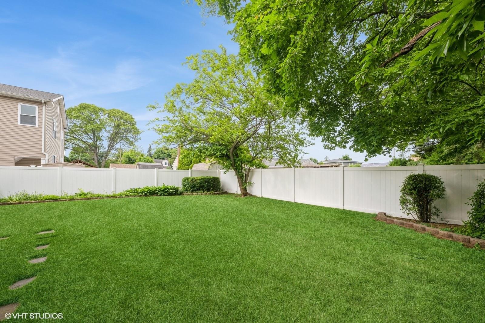 27 Lowell Street, Bethpage, New York image 20