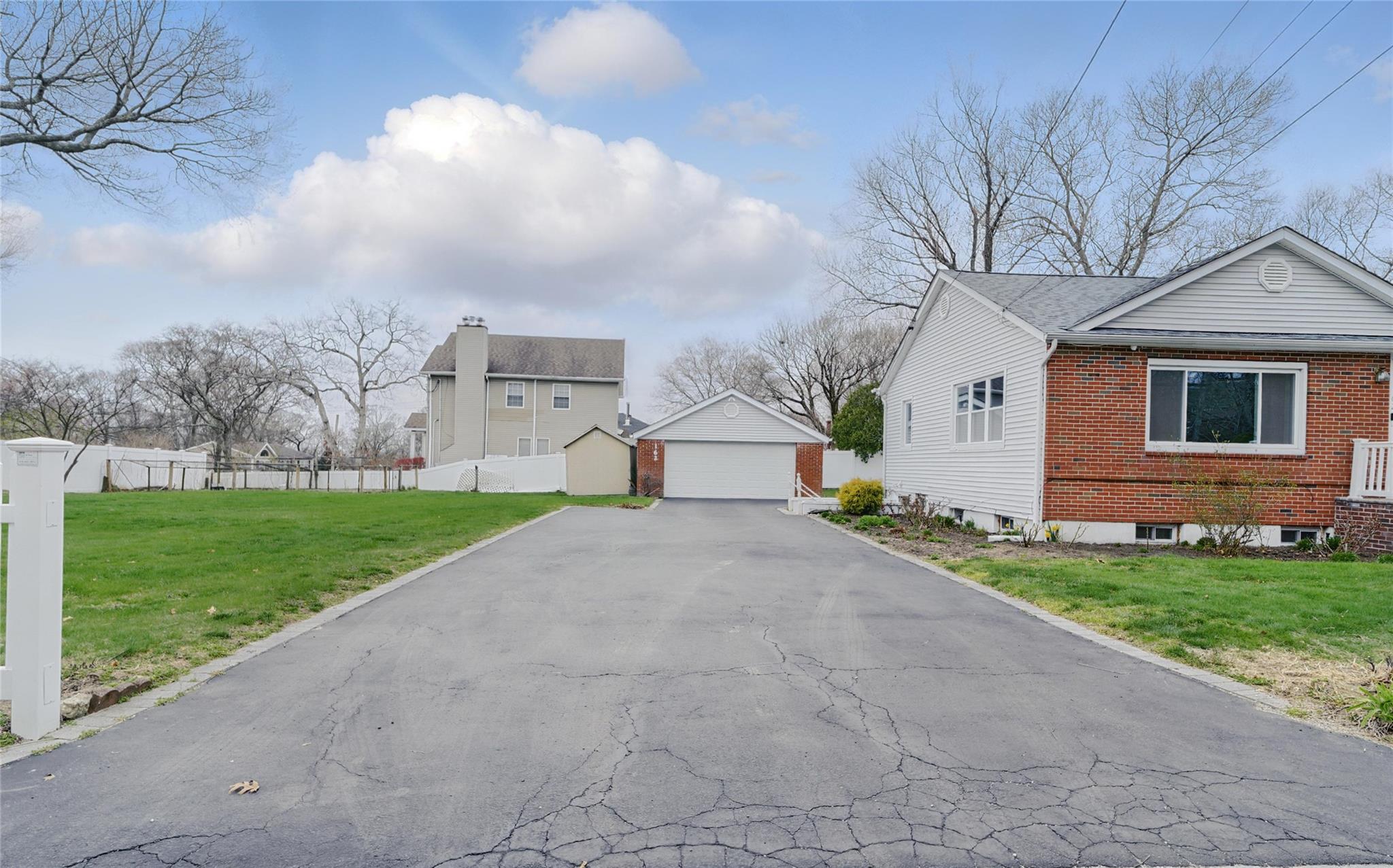 162 Berkshire Drive, Farmingville, New York image 24