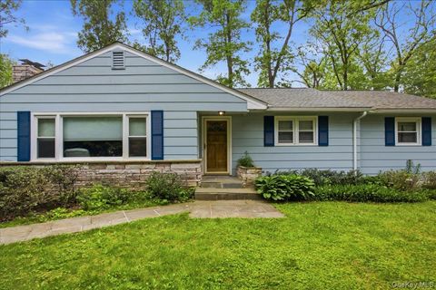 Homes For Sale - 41 Greentree Drive<br/> Hyde Park, NY 12538