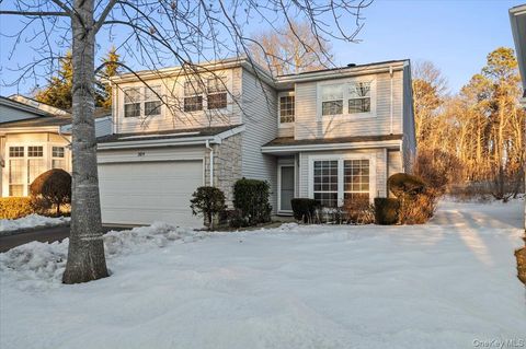 Photo of 205 Fairfield Drive E, Holbrook, NY 11741 (MLS # 959564)