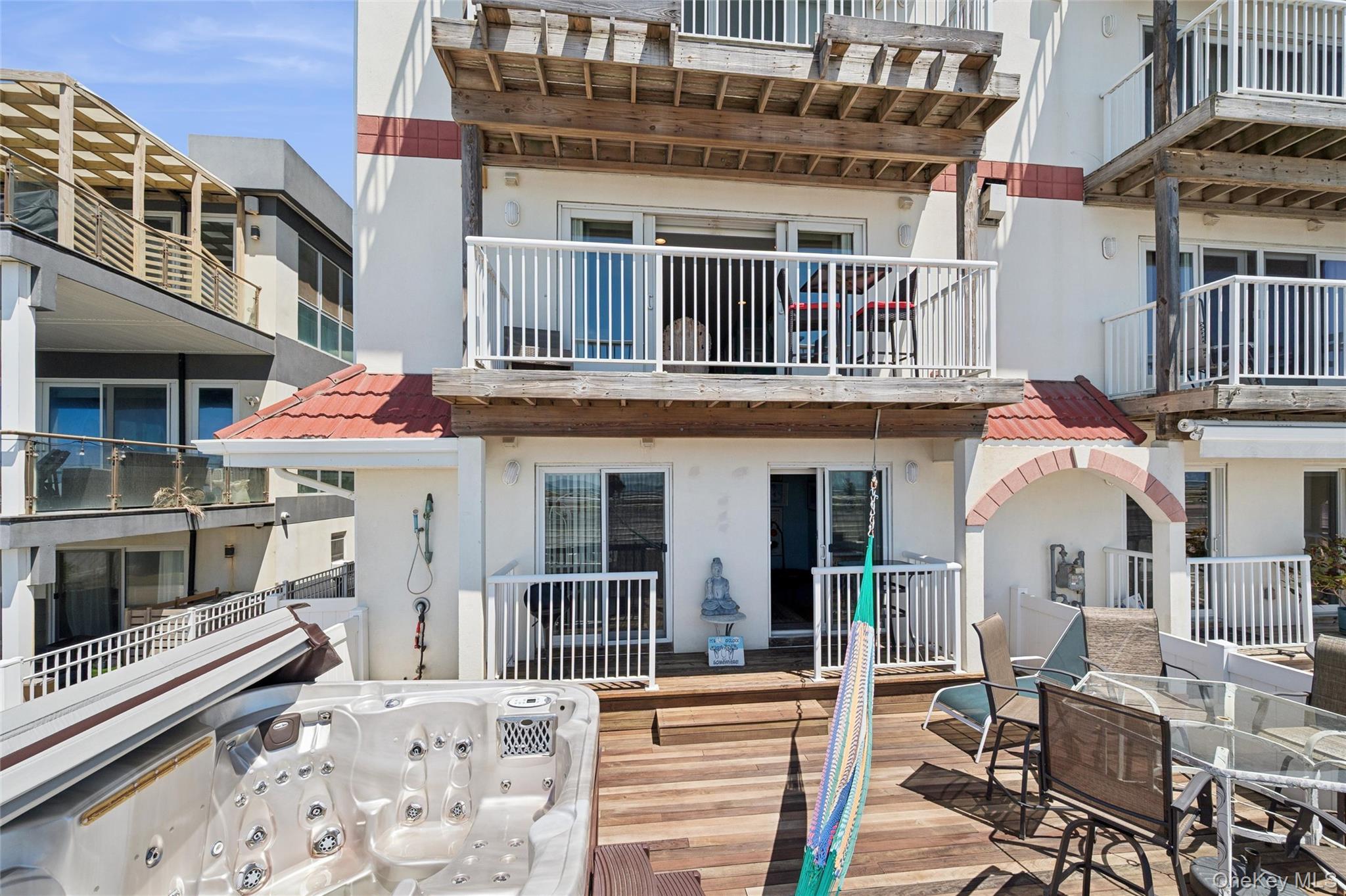 452 Oceanfront 102