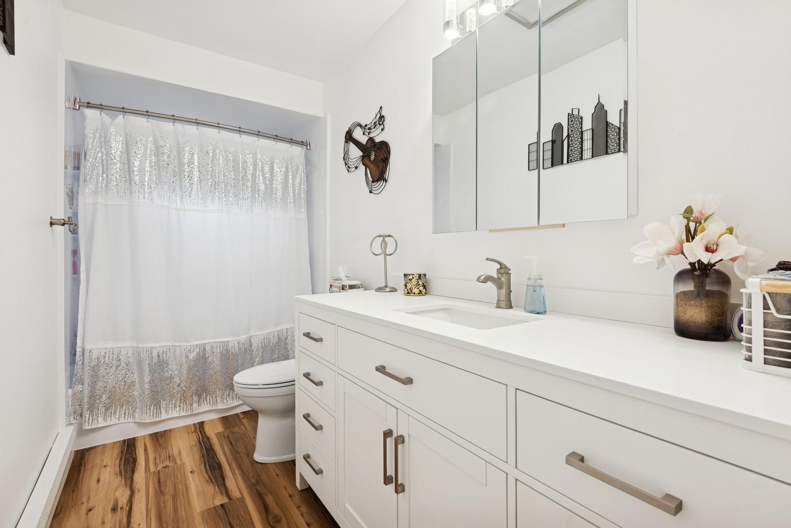 51 Juniper Avenue, Ronkonkoma, New York image 16