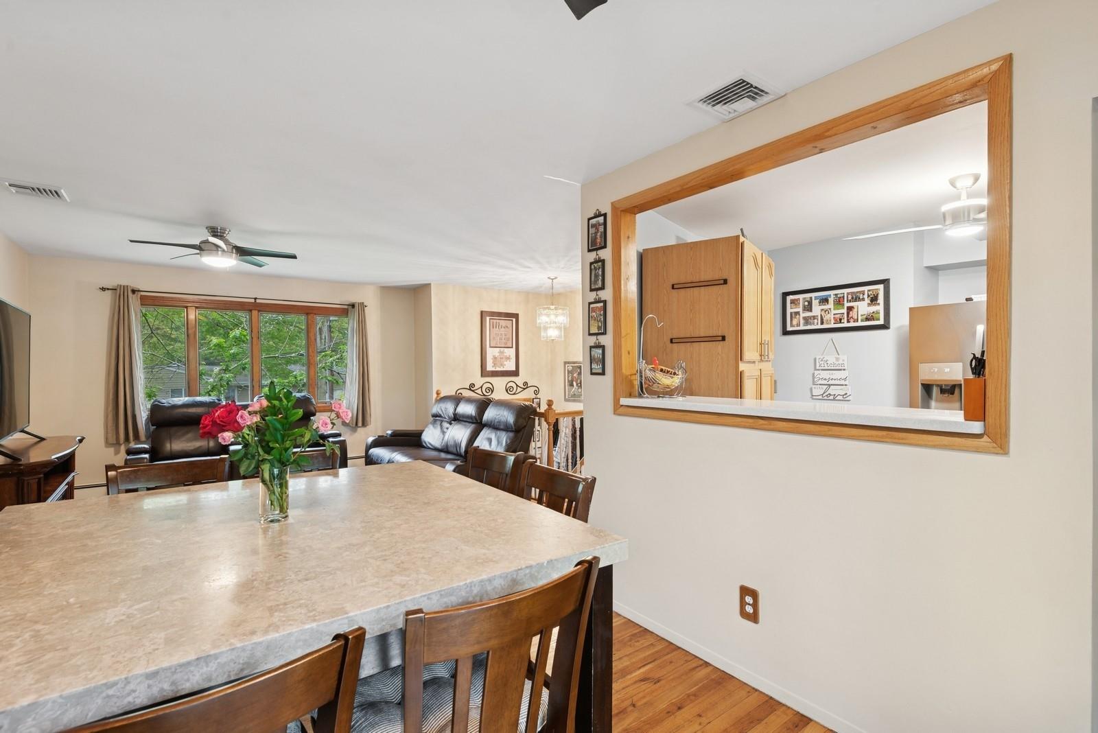 51 Juniper Avenue, Ronkonkoma, New York image 6