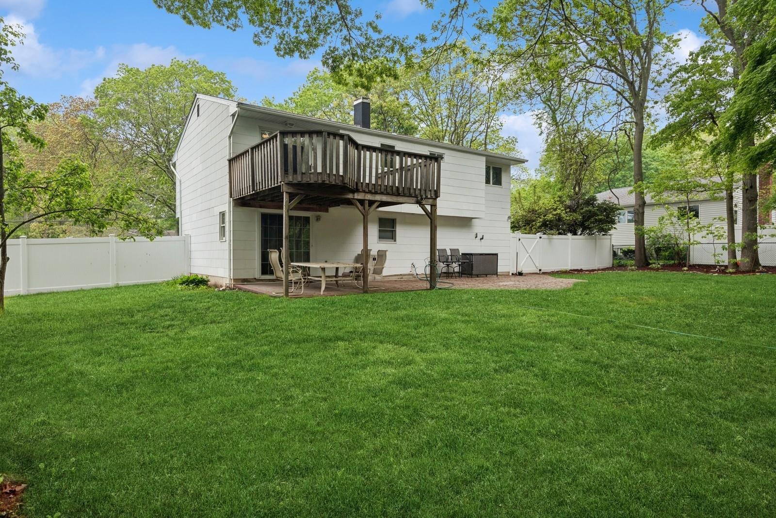 51 Juniper Avenue, Ronkonkoma, New York image 26