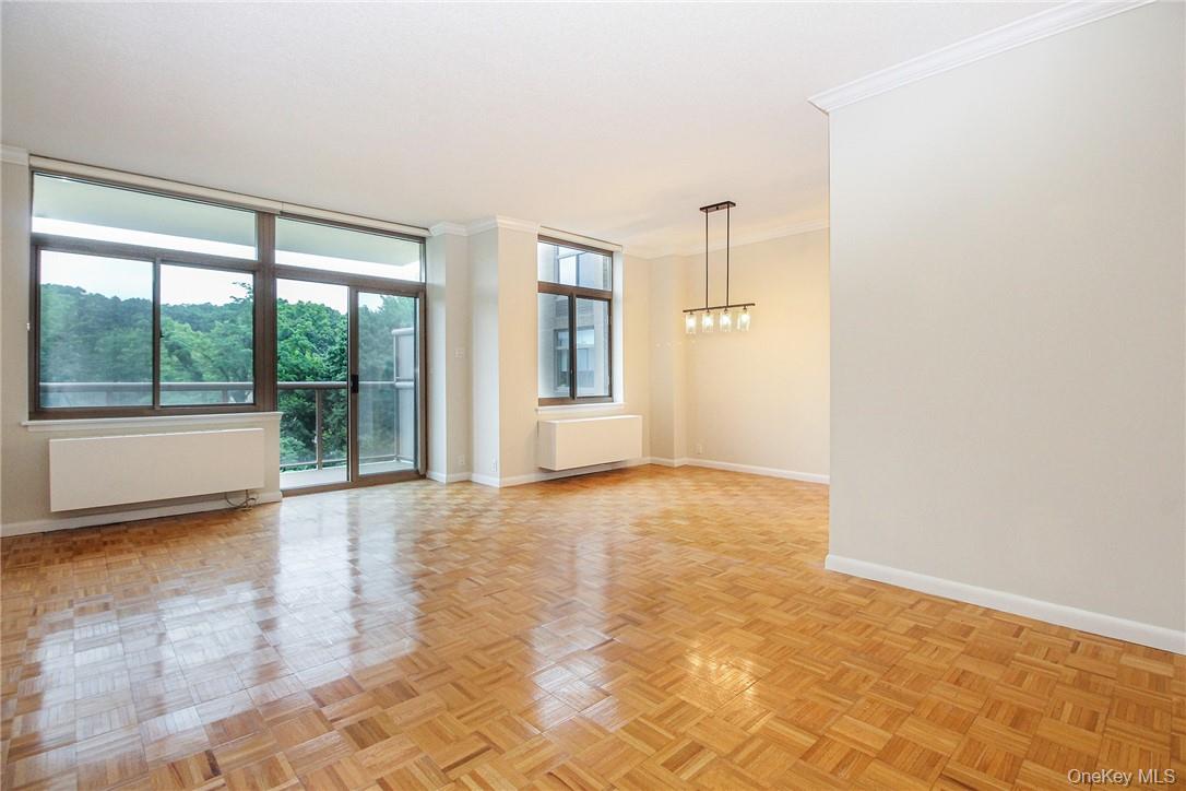 35 N Chatsworth Avenue 5E