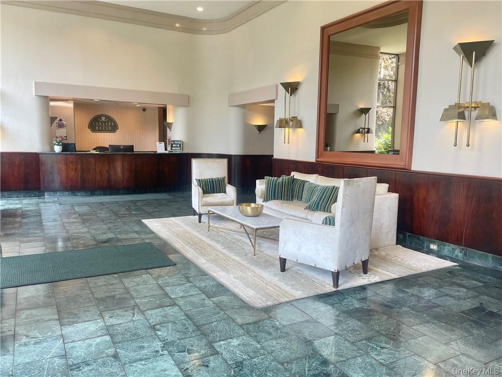 35 N Chatsworth Avenue 5E