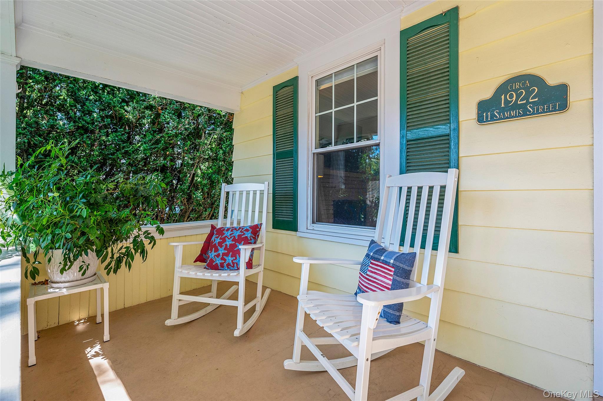 11 Sammis Street